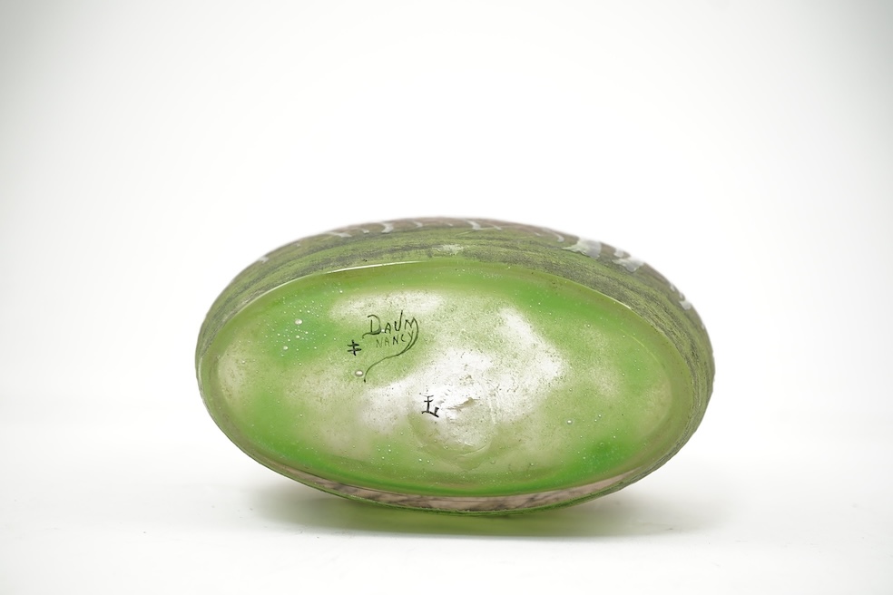 Daum, Nancy: A ‘Rain’ vase